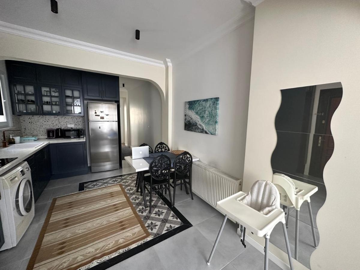 Center Of City In Besiktas 2 Plus 1 With 2 Bathroom And 3 Air Conditioner Istambul Exterior foto