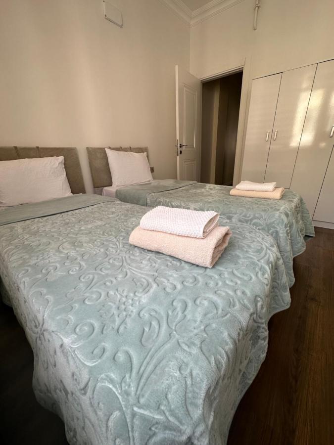 Center Of City In Besiktas 2 Plus 1 With 2 Bathroom And 3 Air Conditioner Istambul Exterior foto