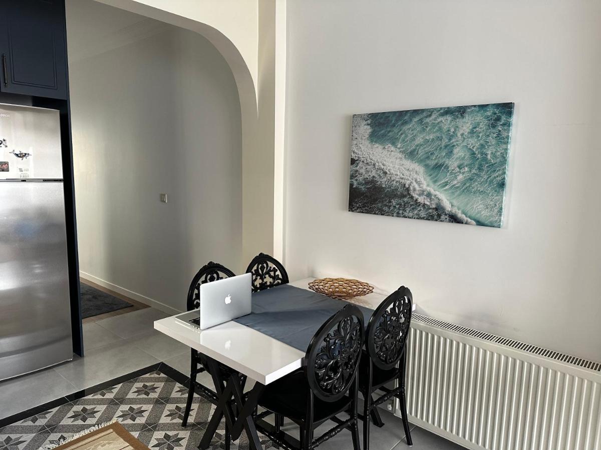 Center Of City In Besiktas 2 Plus 1 With 2 Bathroom And 3 Air Conditioner Istambul Exterior foto